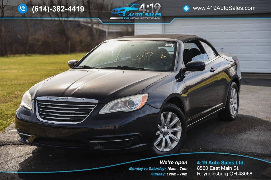 Used 2012 Chrysler 200 Touring FWD image 4
