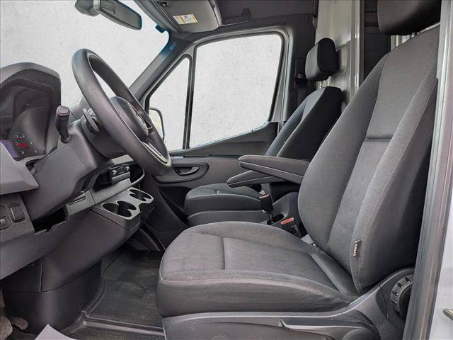 Used 2021 Mercedes-Benz Sprinter 2500 image 17