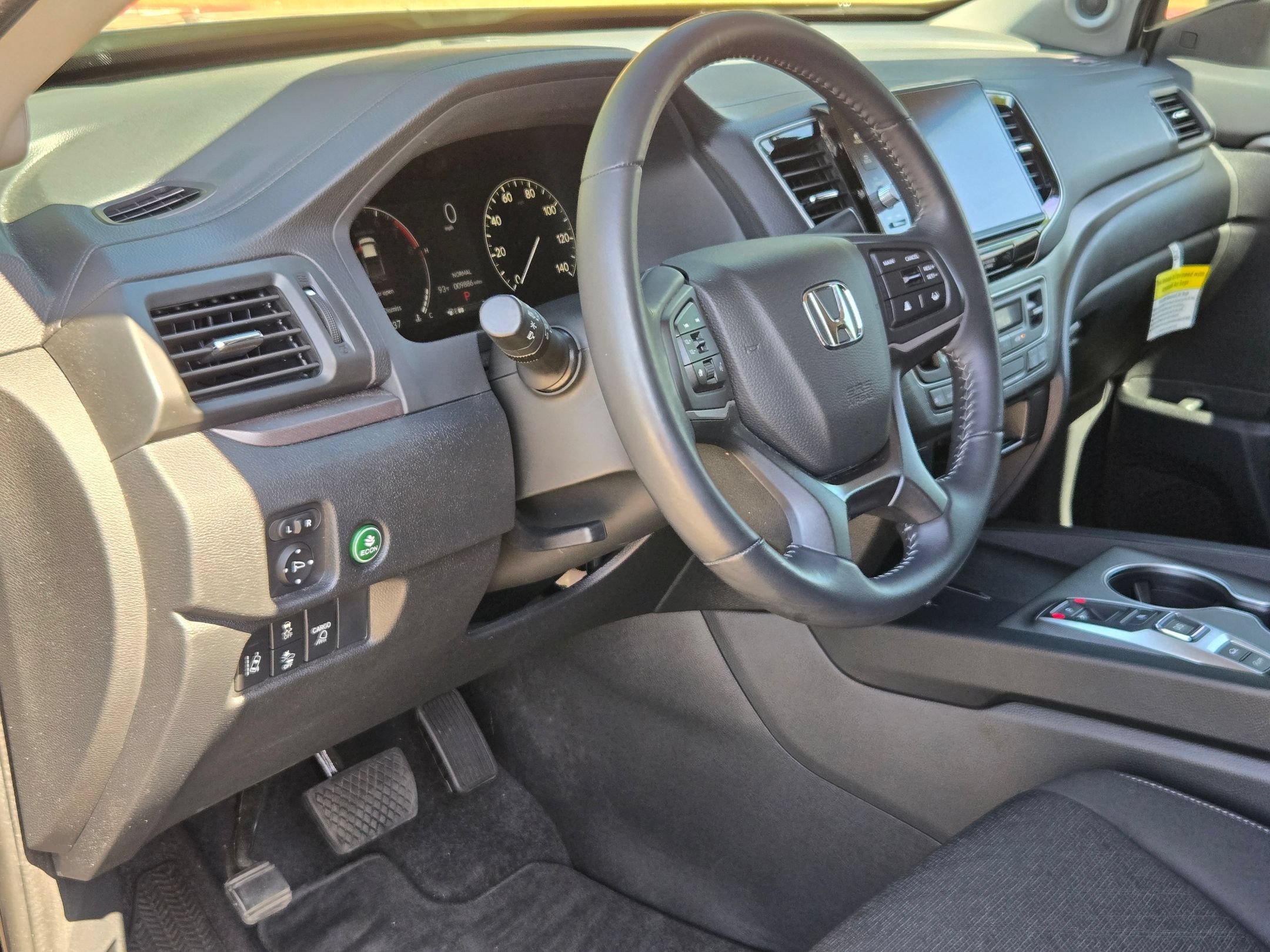 Used 2025 Honda Ridgeline Sport image 12