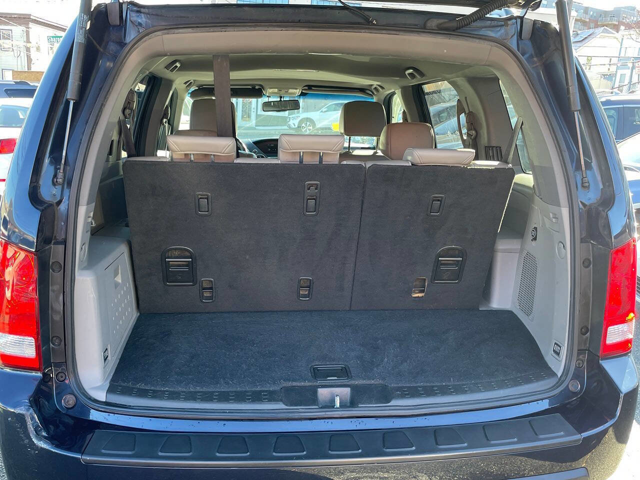 Used 2011 Honda Pilot EX-L image 9