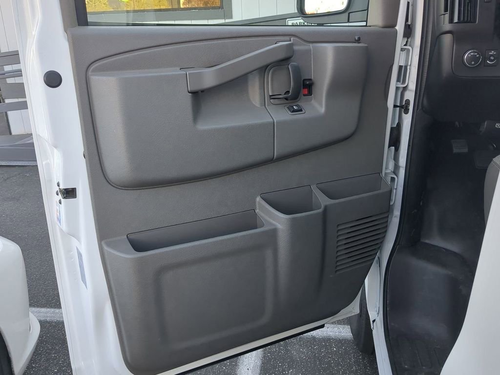 New 2025 GMC Savana 2500 w/ Driver Convenience Package image 22