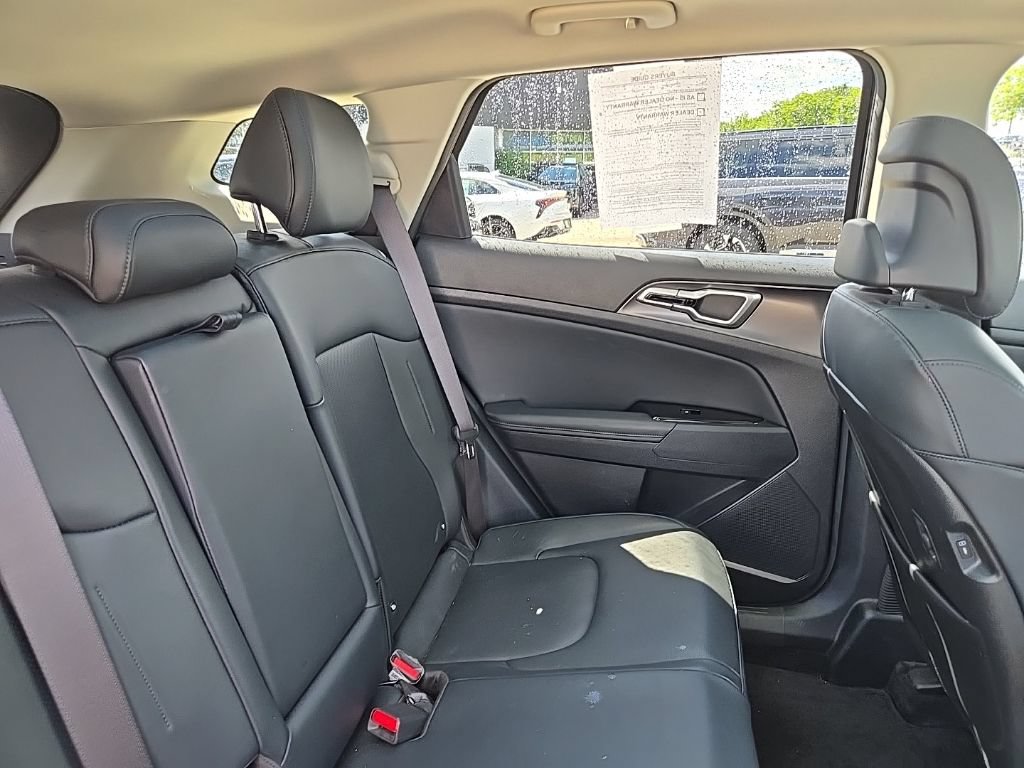 Certified 2023 Kia Sportage EX w/ EX Premium Package AWD/4WD image 36