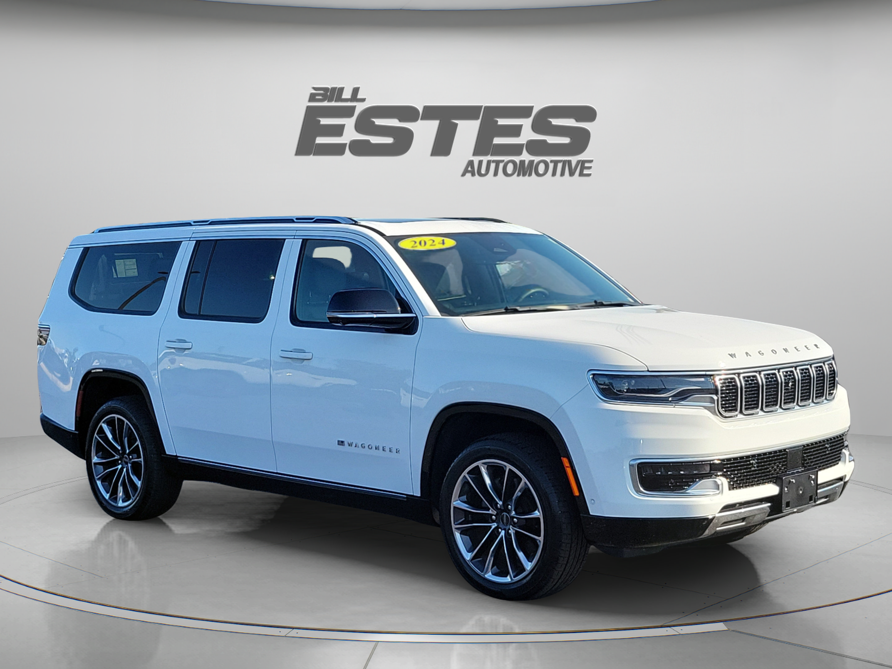 Used 2024 Jeep Wagoneer L Series III w/ Premium Group I AWD/4WD image 5