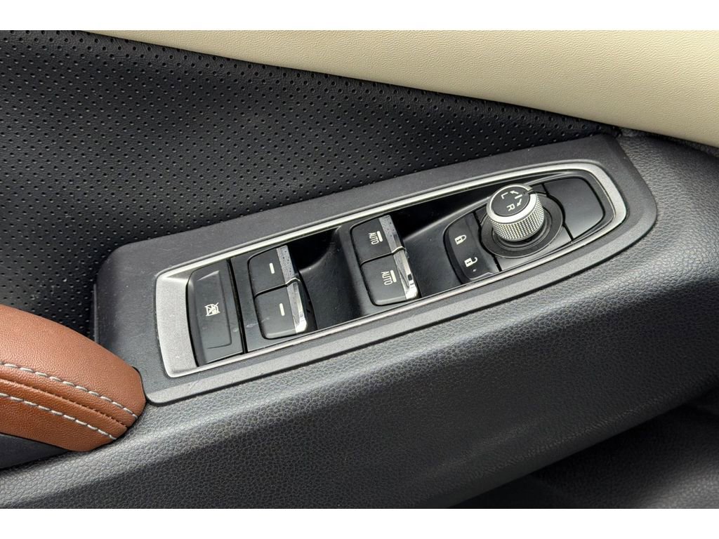 Used 2019 Subaru Ascent Touring w/ Popular Package #2 image 12