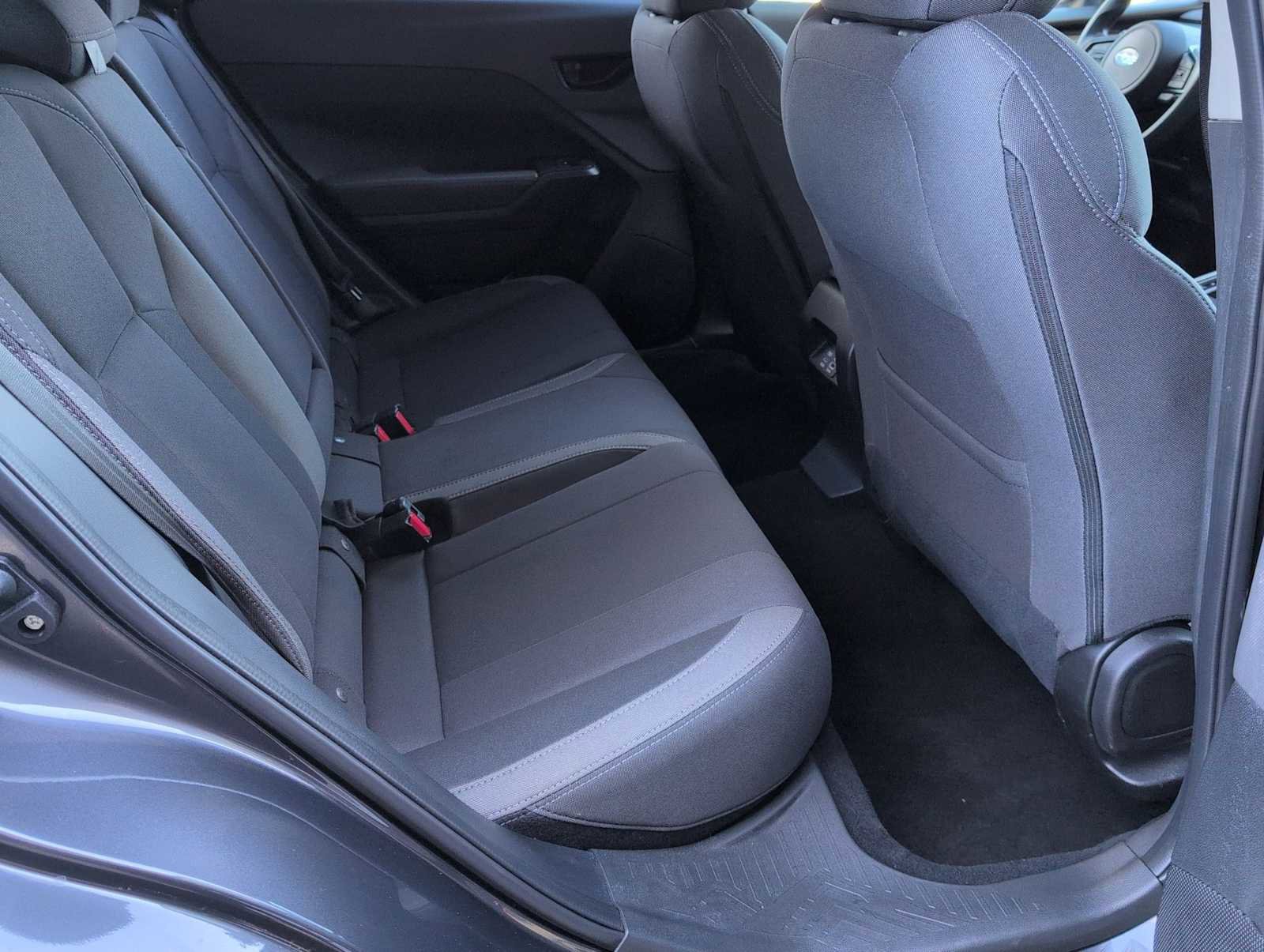 Used 2025 Subaru Crosstrek 2.0i Premium image 19