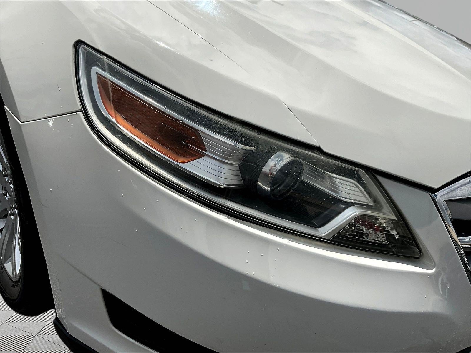 Used 2012 Ford Taurus SE FWD image 31
