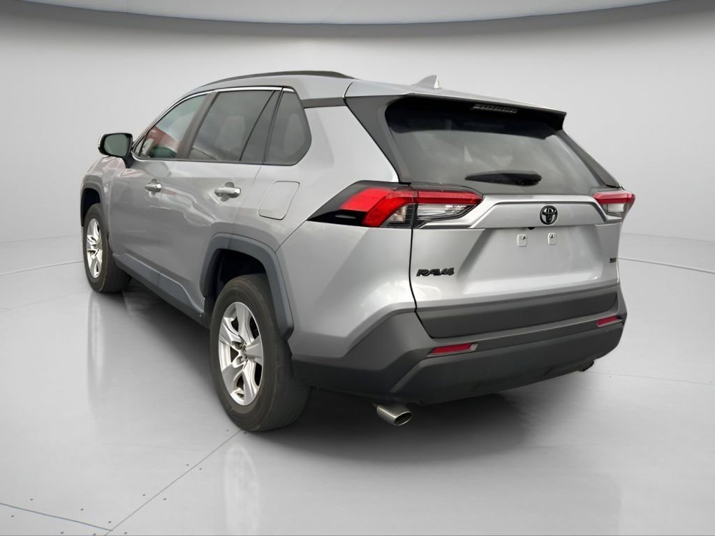 Used 2021 Toyota RAV4 XLE image 6