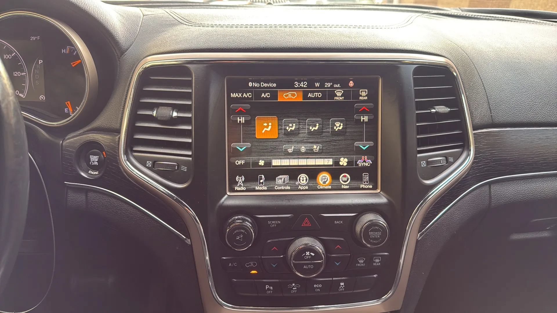 Used 2015 Jeep Grand Cherokee Summit w/ Platinum Series Group AWD/4WD image 18
