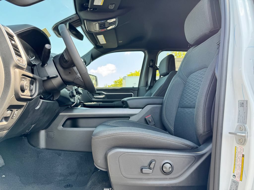 New 2026 RAM 1500 Big Horn w/ Night Edition AWD/4WD image 14