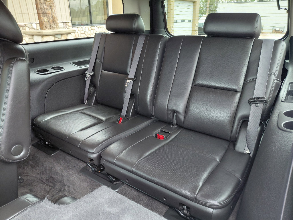 Used 2011 GMC Yukon XL Denali AWD/4WD image 13