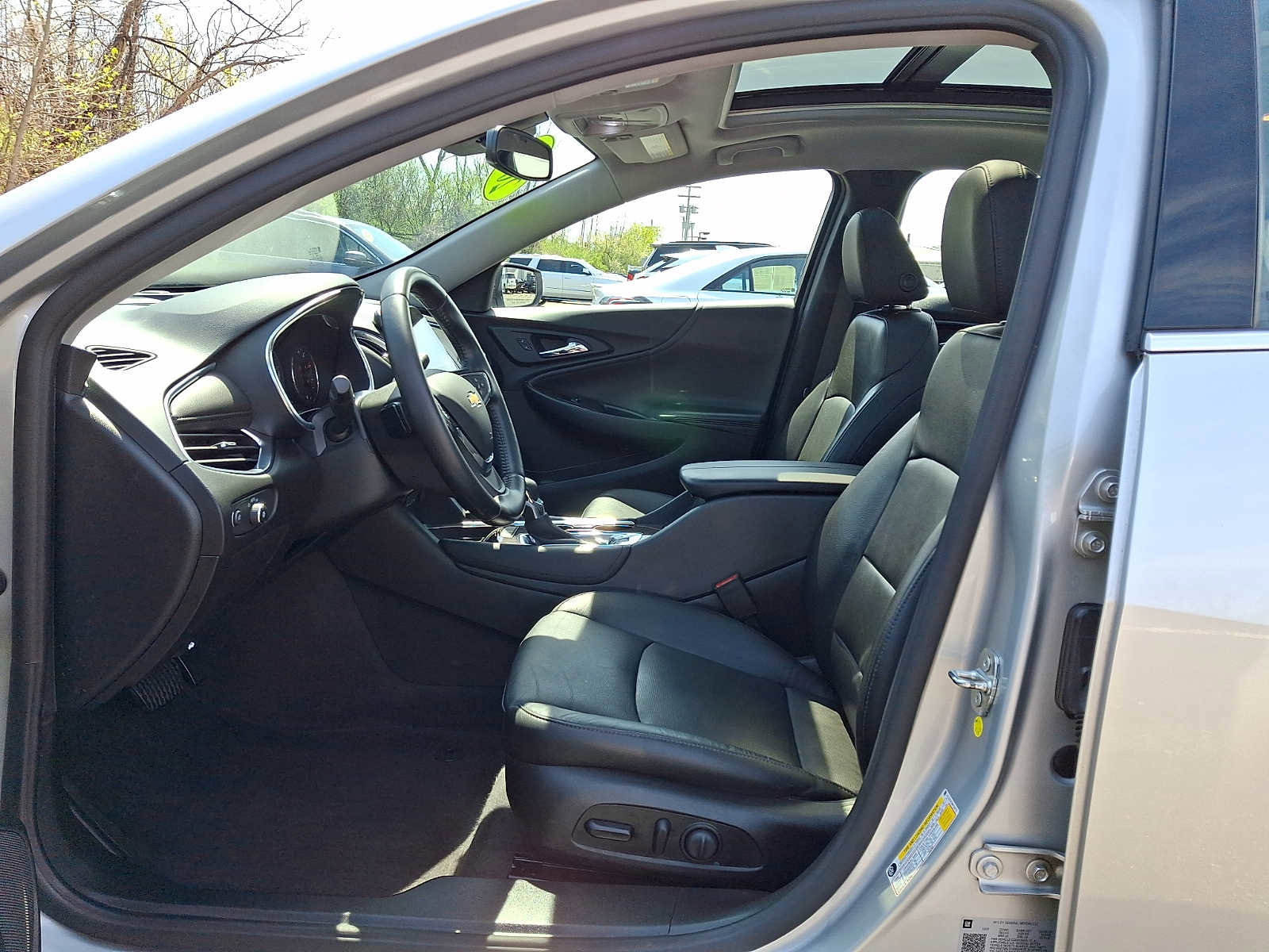 Used 2021 Chevrolet Malibu Premier image 14