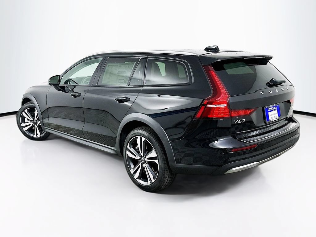Used 2026 Volvo V60 B5 Cross Country Plus w/ Protection Package Premier AWD/4WD image 6