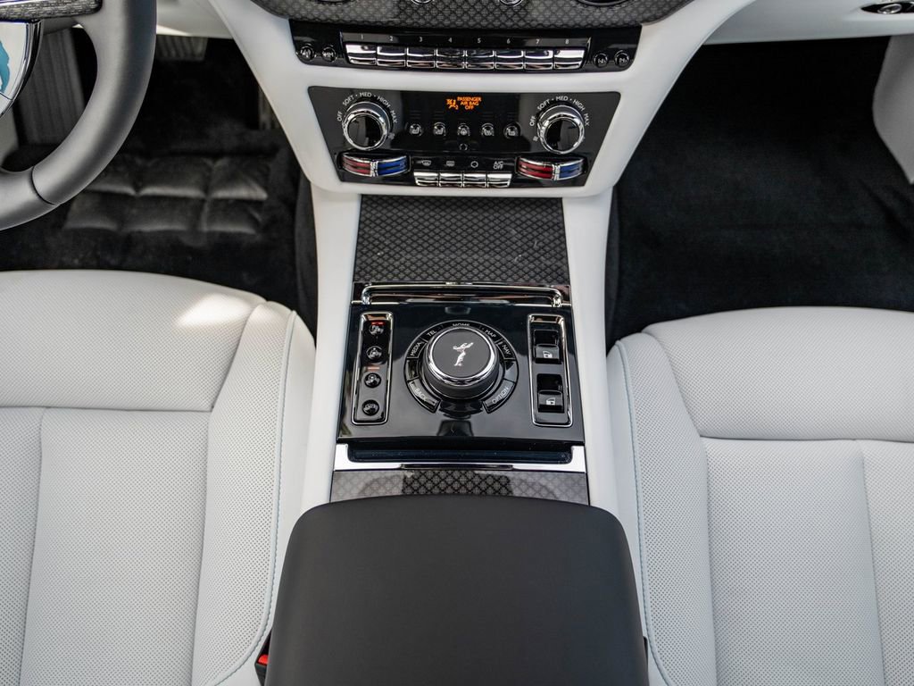 New 2026 Rolls-Royce Ghost Black Badge AWD/4WD image 43