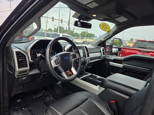Used 2020 Ford F350 Lariat w/ Chrome Package AWD/4WD image 2