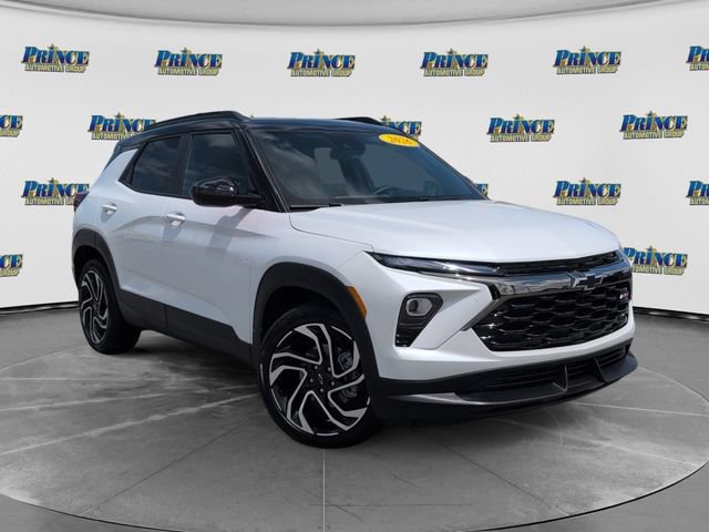 Used 2026 Chevrolet TrailBlazer RS w/ Convenience Package FWD image 3