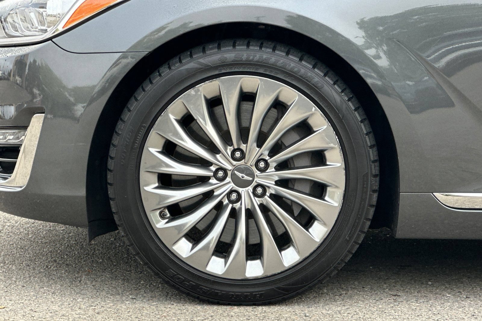Used 2018 Genesis G90 5.0 Ultimate RWD image 32