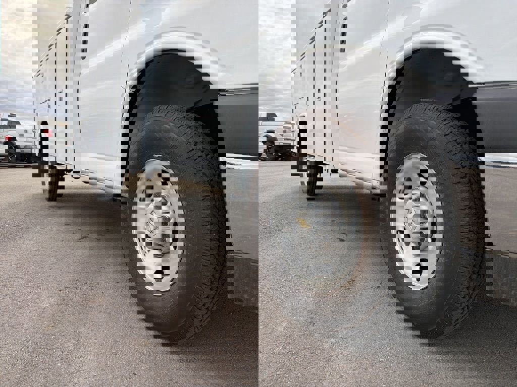 New 2025 Chevrolet Express 3500 w/ Power Convenience Package RWD image 4