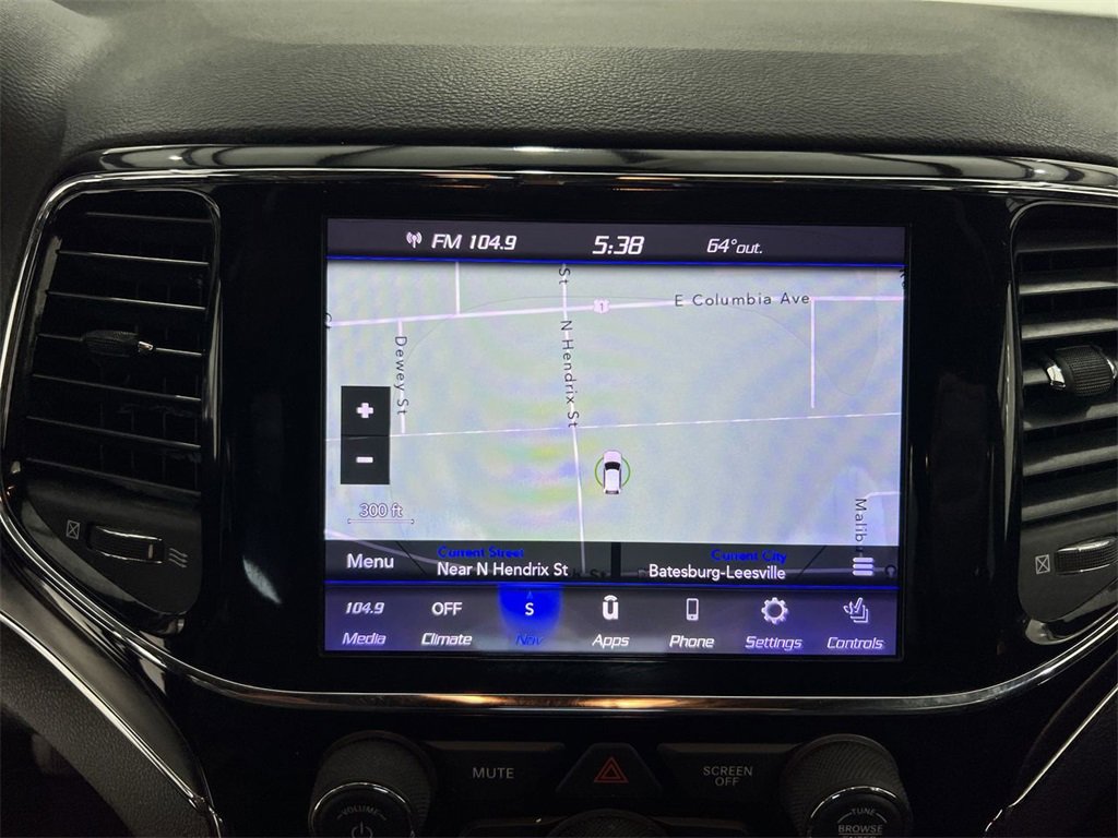 Used 2020 Jeep Grand Cherokee Limited w/ Luxury Group II image 14