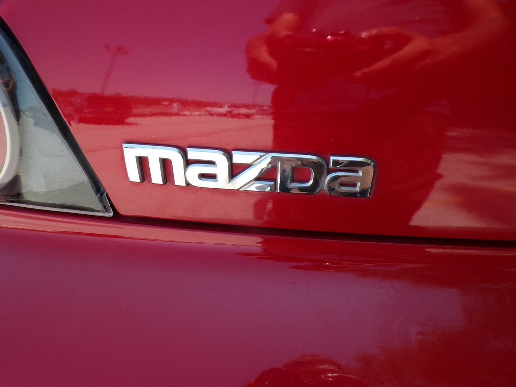 Used 2004 MAZDA RX-8 w/ AT Grand Touring Pkg RWD image 17