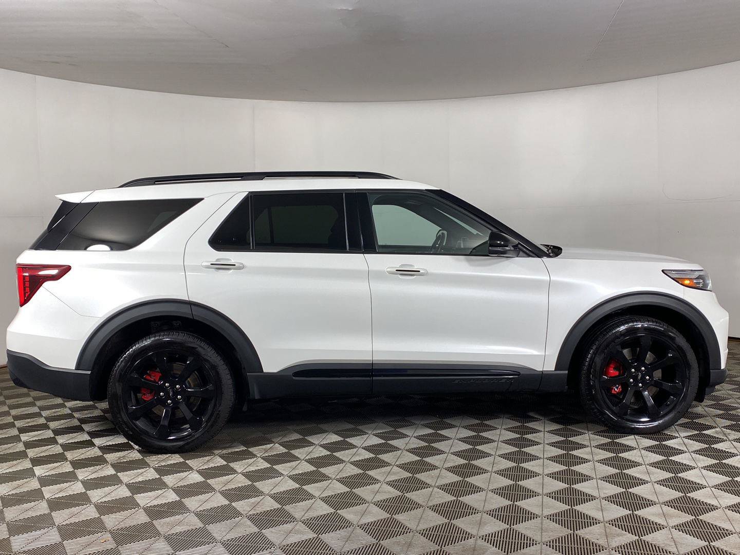 Used 2023 Ford Explorer ST w/ Equipment Group 401A AWD/4WD image 7