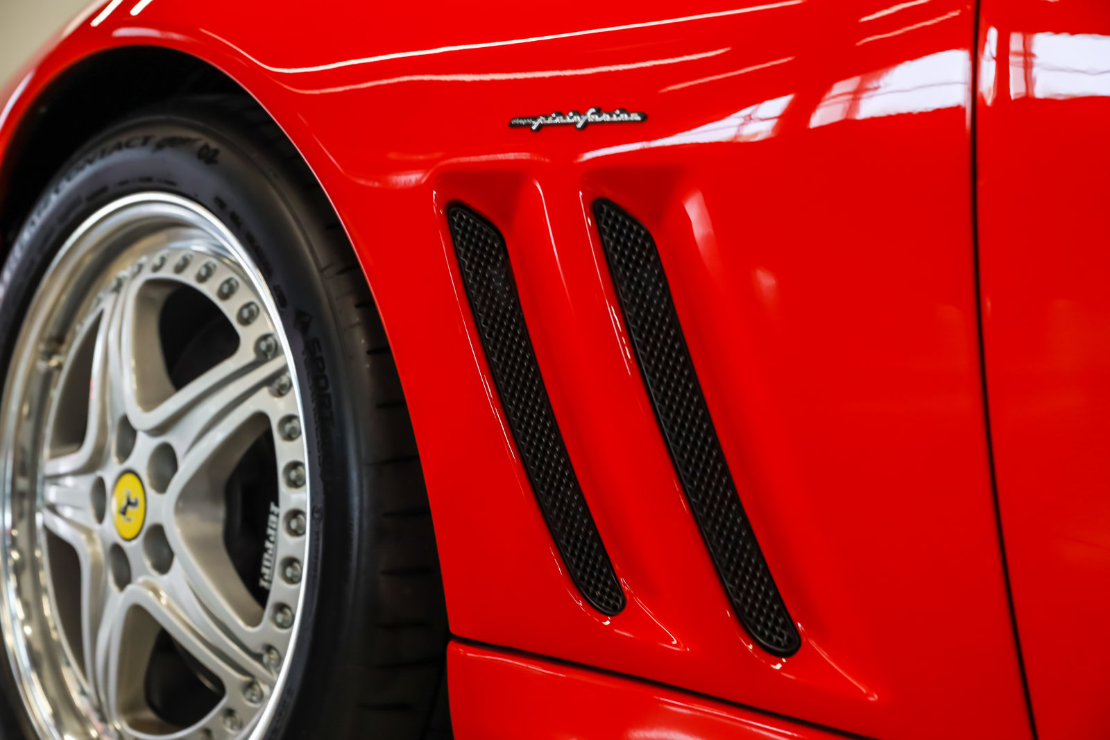 Used 2000 Ferrari 550 Maranello Coupe RWD image 27