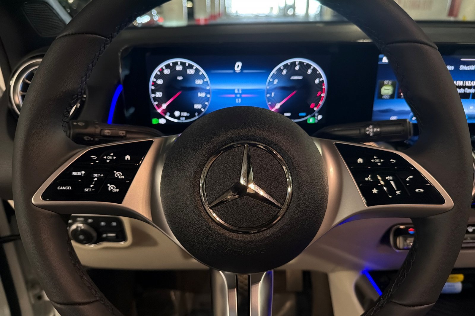 New 2026 Mercedes-Benz GLB 250 image 21