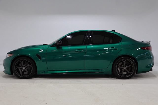 Used 2023 Alfa Romeo Giulia Quadrifoglio RWD image 4