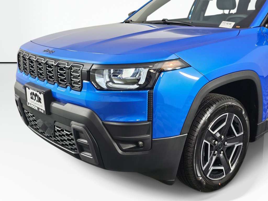 New 2026 Jeep Cherokee Laredo AWD/4WD image 12