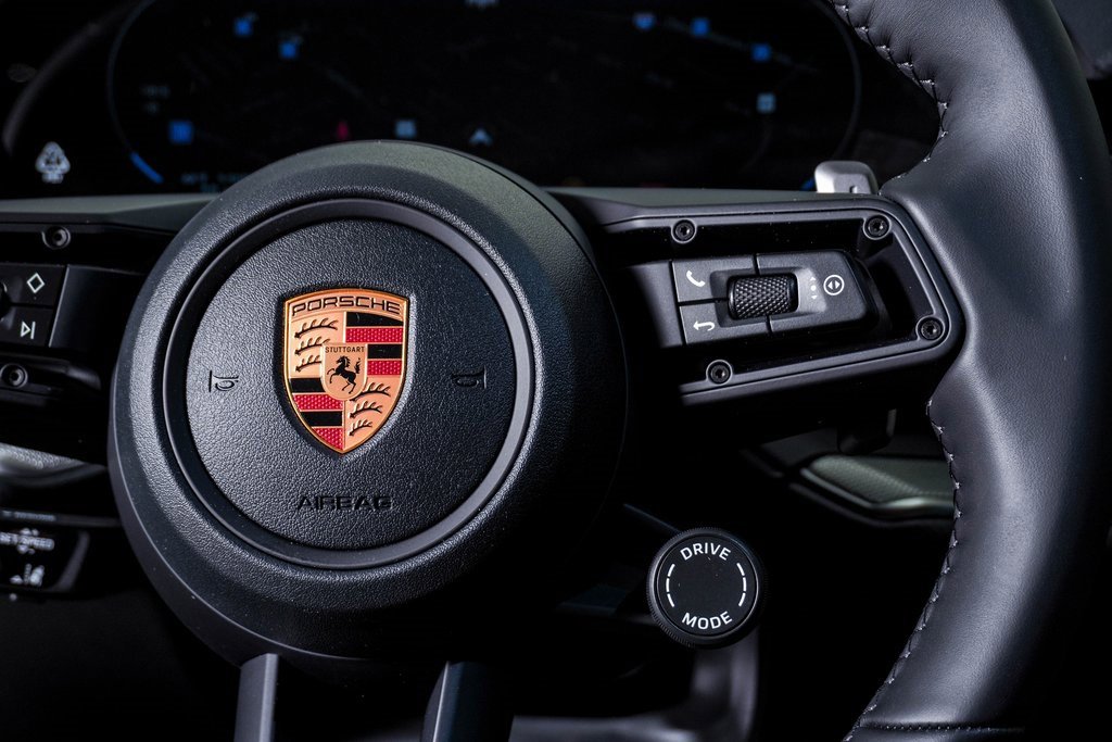 New 2026 Porsche Cayenne image 19