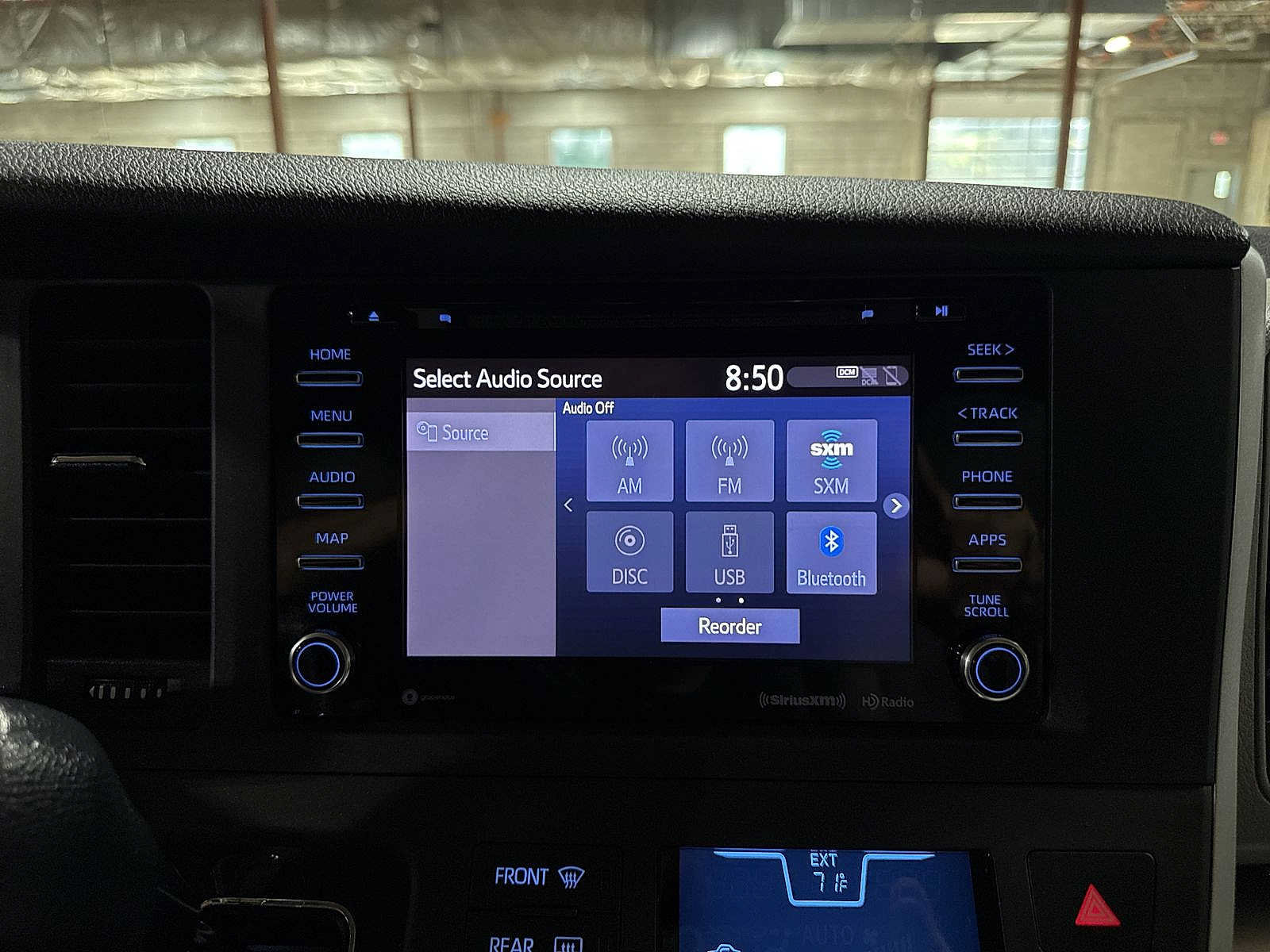 Used 2020 Toyota Sienna LE w/ LE Preferred Package AWD/4WD image 21
