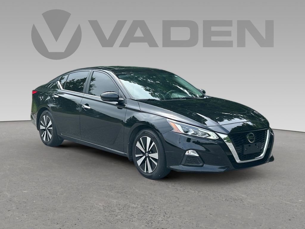 Used 2022 Nissan Altima 2.5 SV