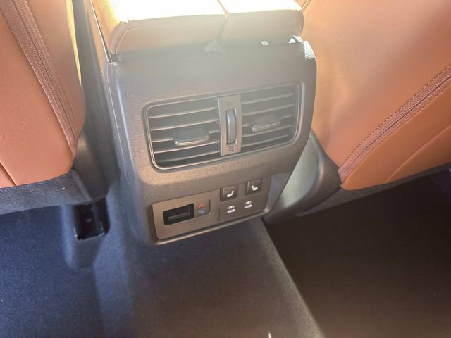 New 2026 Nissan Rogue Platinum w/ Platinum Premium Package image 17