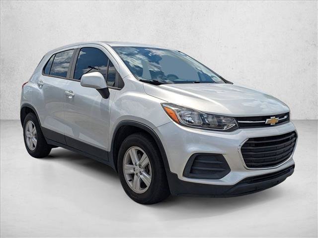 Used 2021 Chevrolet Trax LS FWD image 3