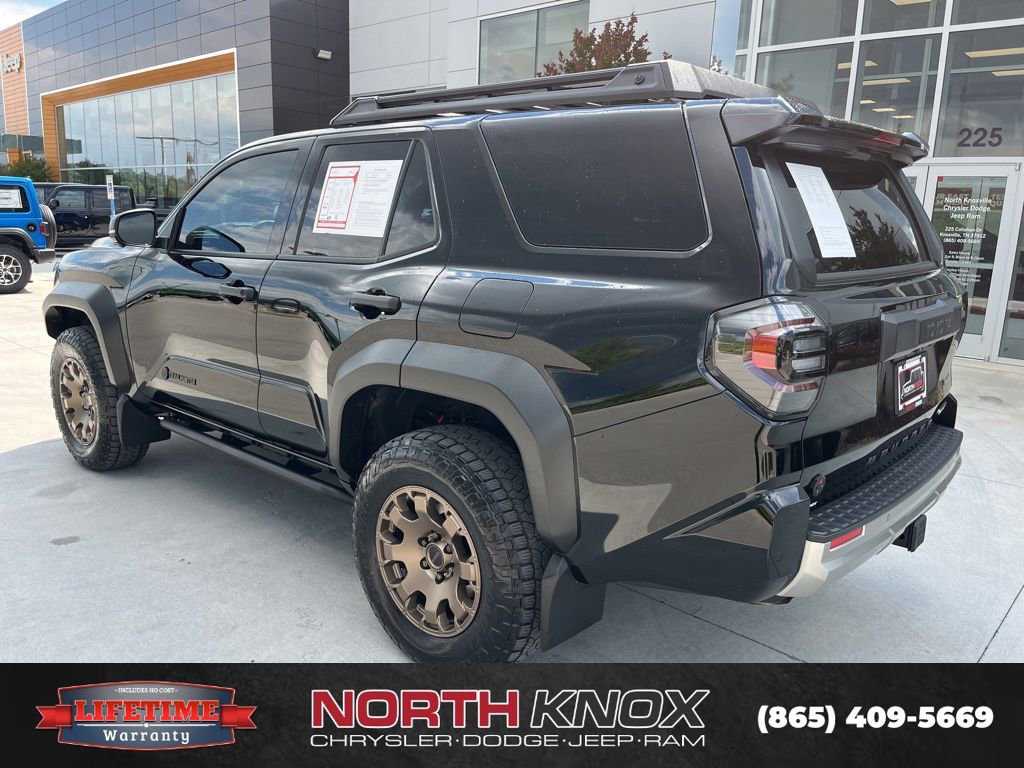 Used 2025 Toyota 4Runner Trailhunter AWD/4WD image 18