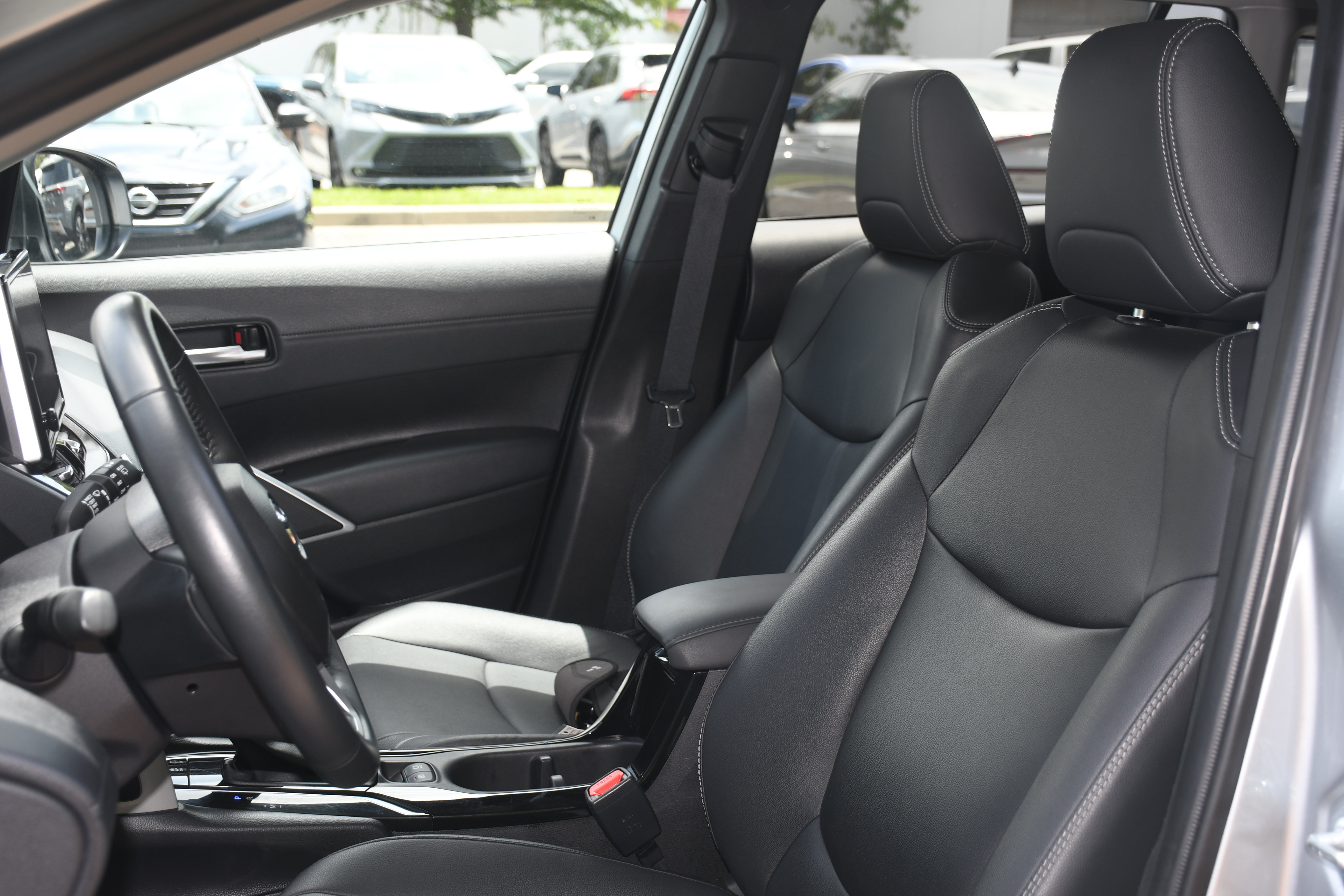Certified 2025 Toyota Corolla Cross XLE AWD/4WD image 11