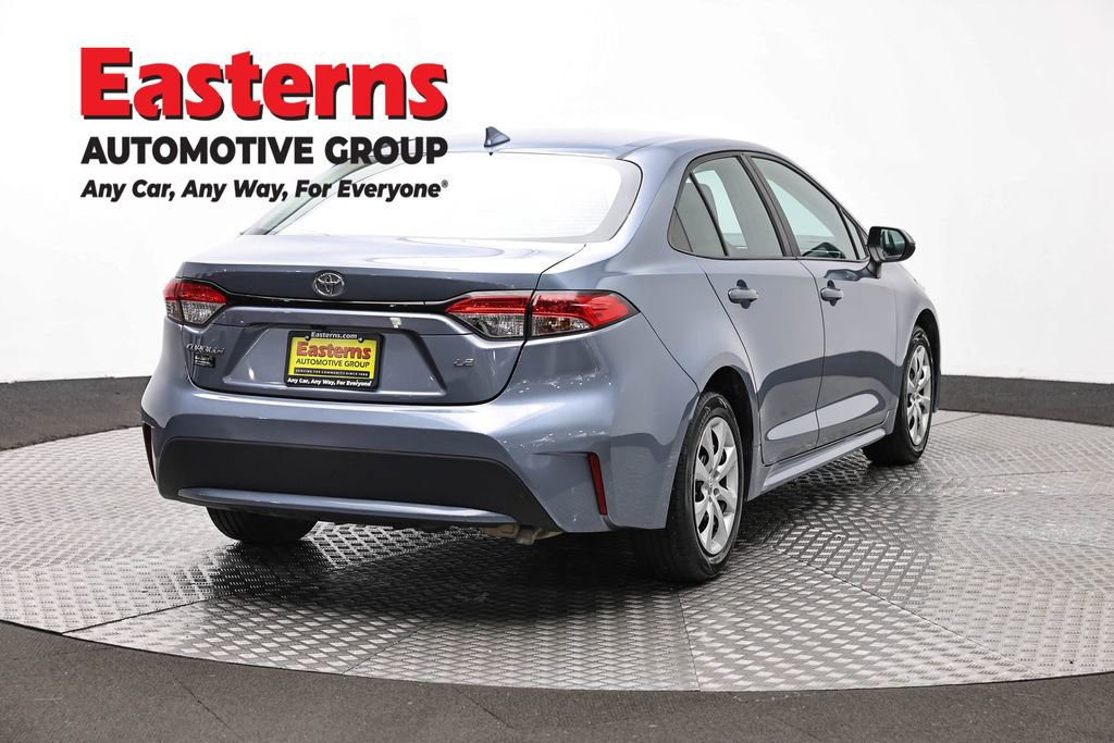 Used 2022 Toyota Corolla LE FWD image 5