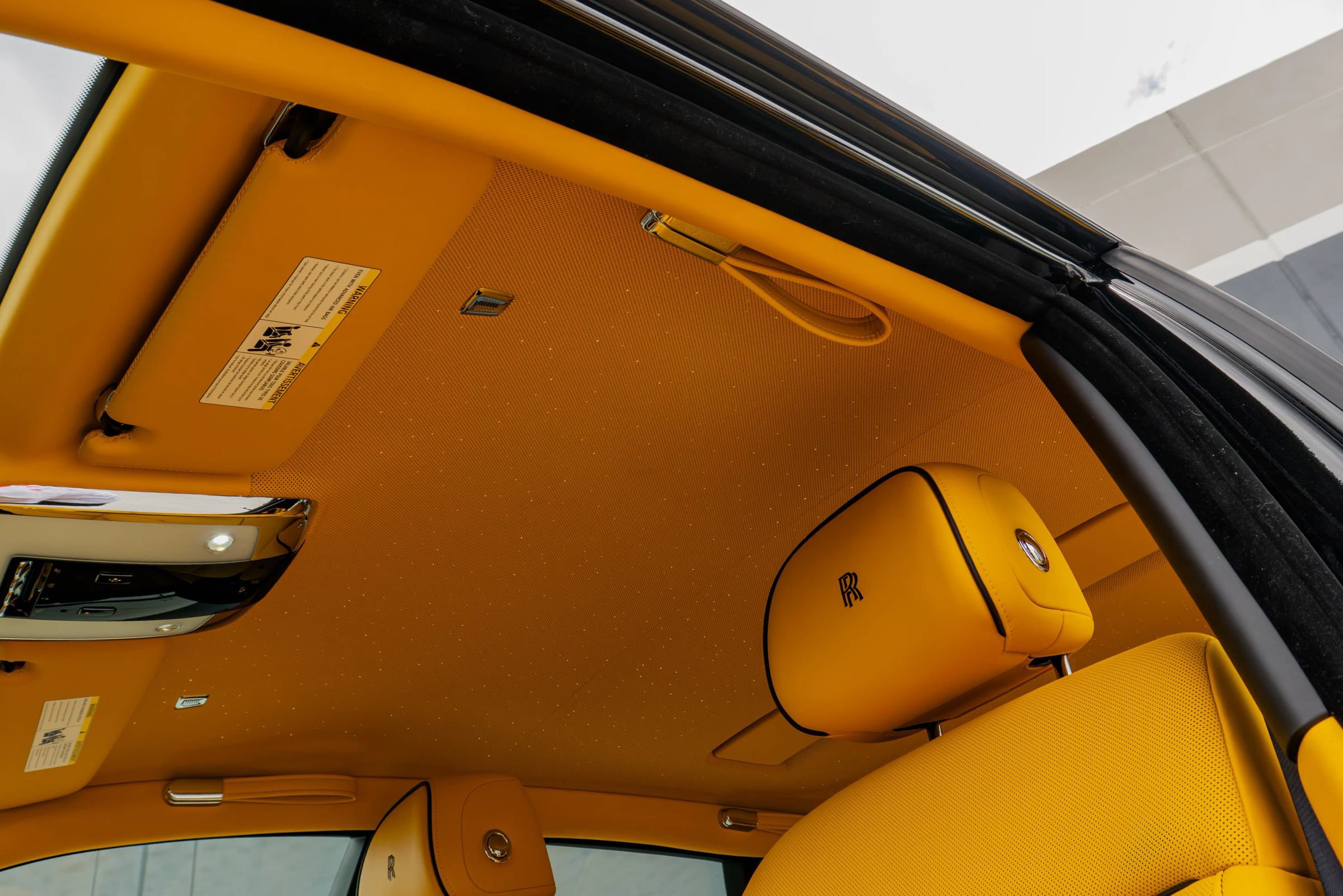 Used 2027 Rolls-Royce Phantom Sedan RWD image 17