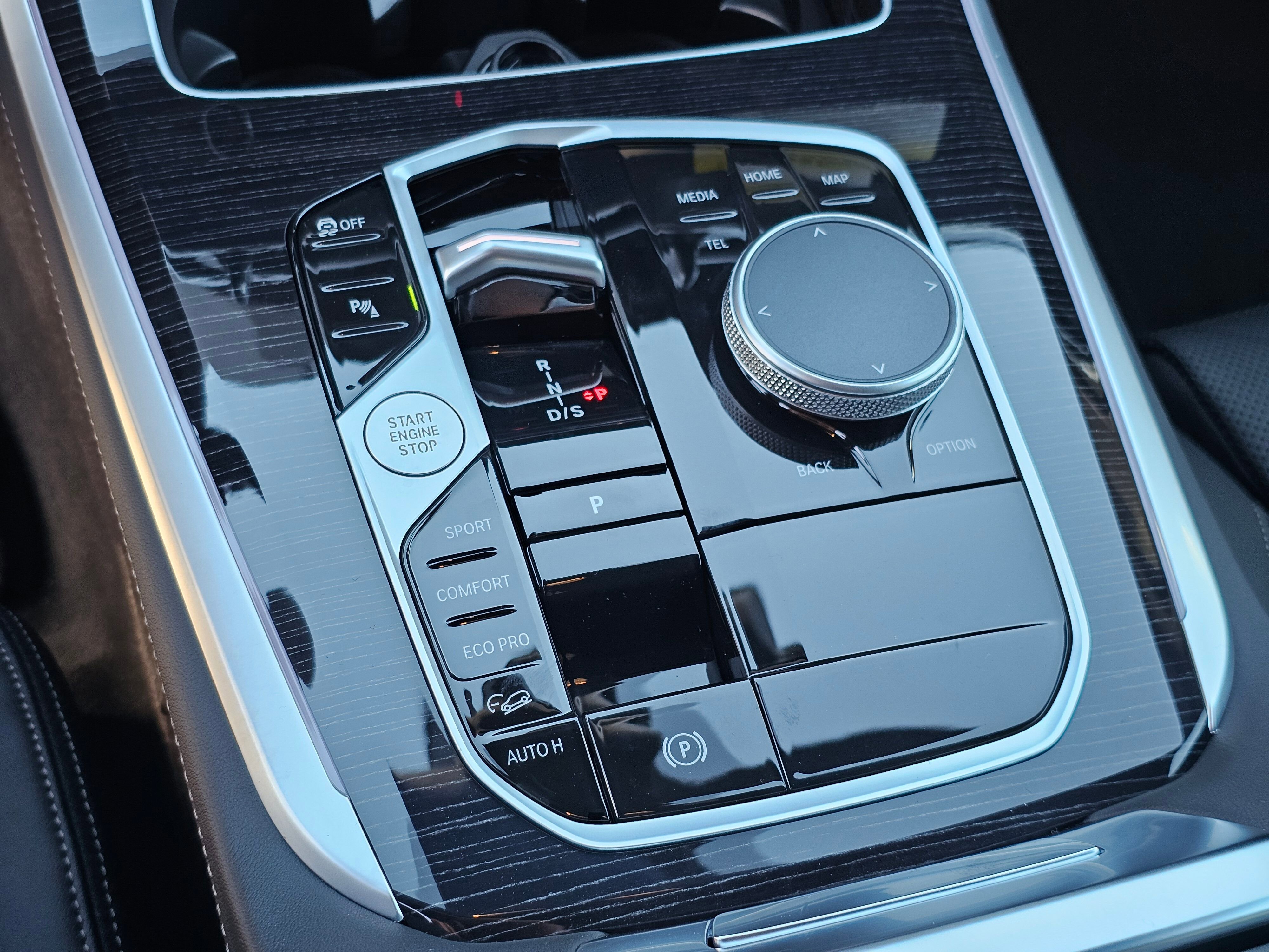 New 2026 BMW X5 xDrive40i w/ M Sport Package image 23