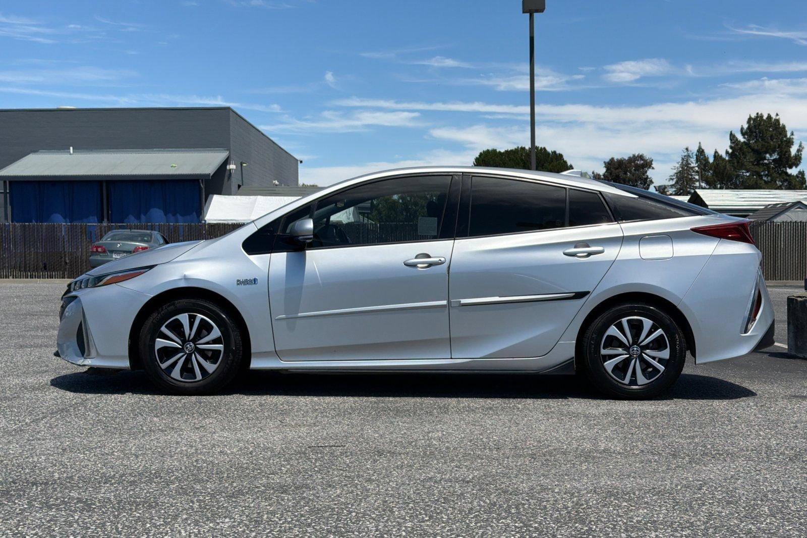 Used 2017 Toyota Prius Prime Plus FWD image 9