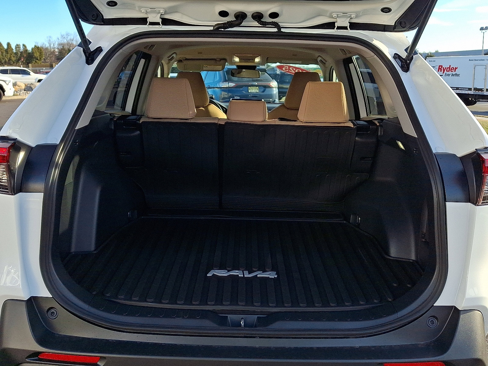 Certified 2025 Toyota RAV4 LE image 27