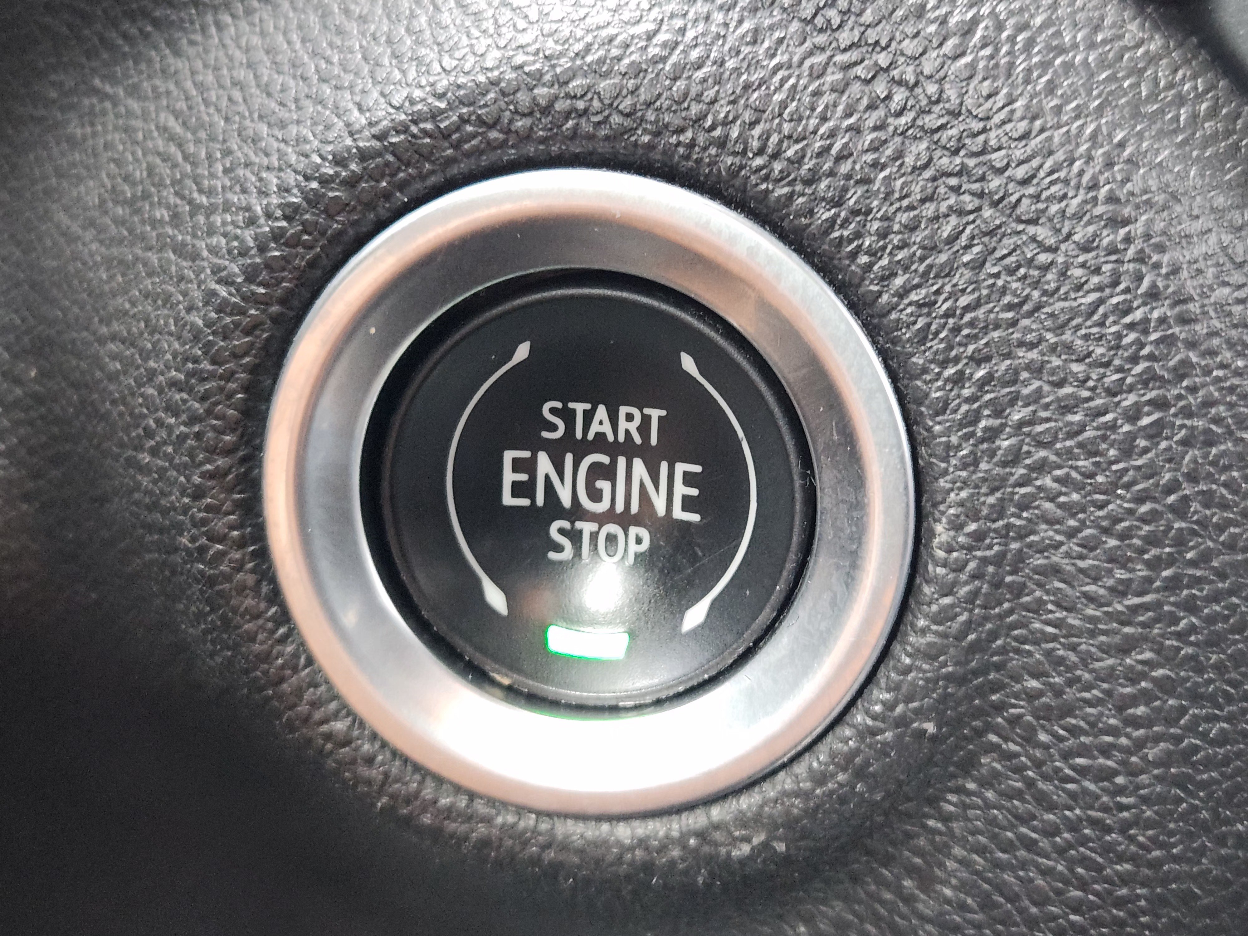 Used 2020 Chevrolet Silverado 1500 RST AWD/4WD image 21