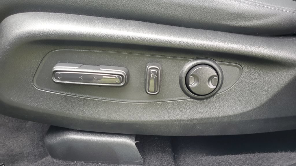 Used 2024 Honda CR-V EX-L image 9