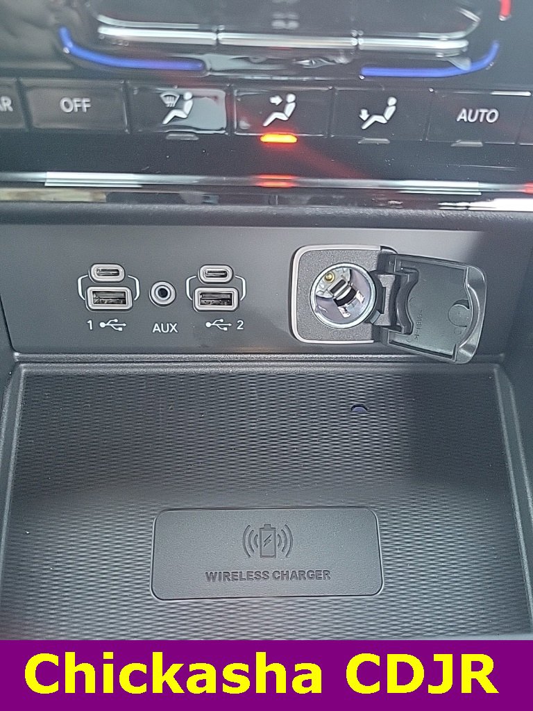 New 2025 Jeep Grand Cherokee L Altitude image 19