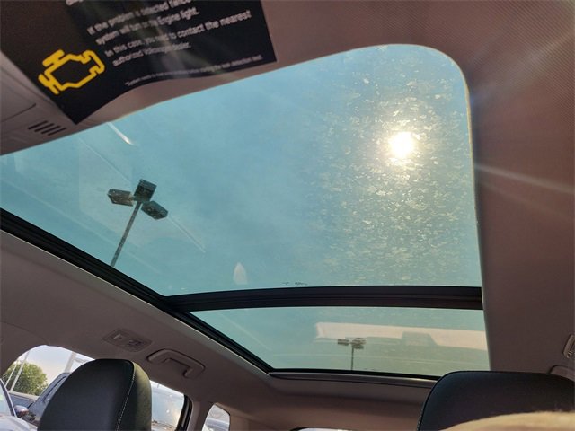 New 2025 Volkswagen Taos SE image 16