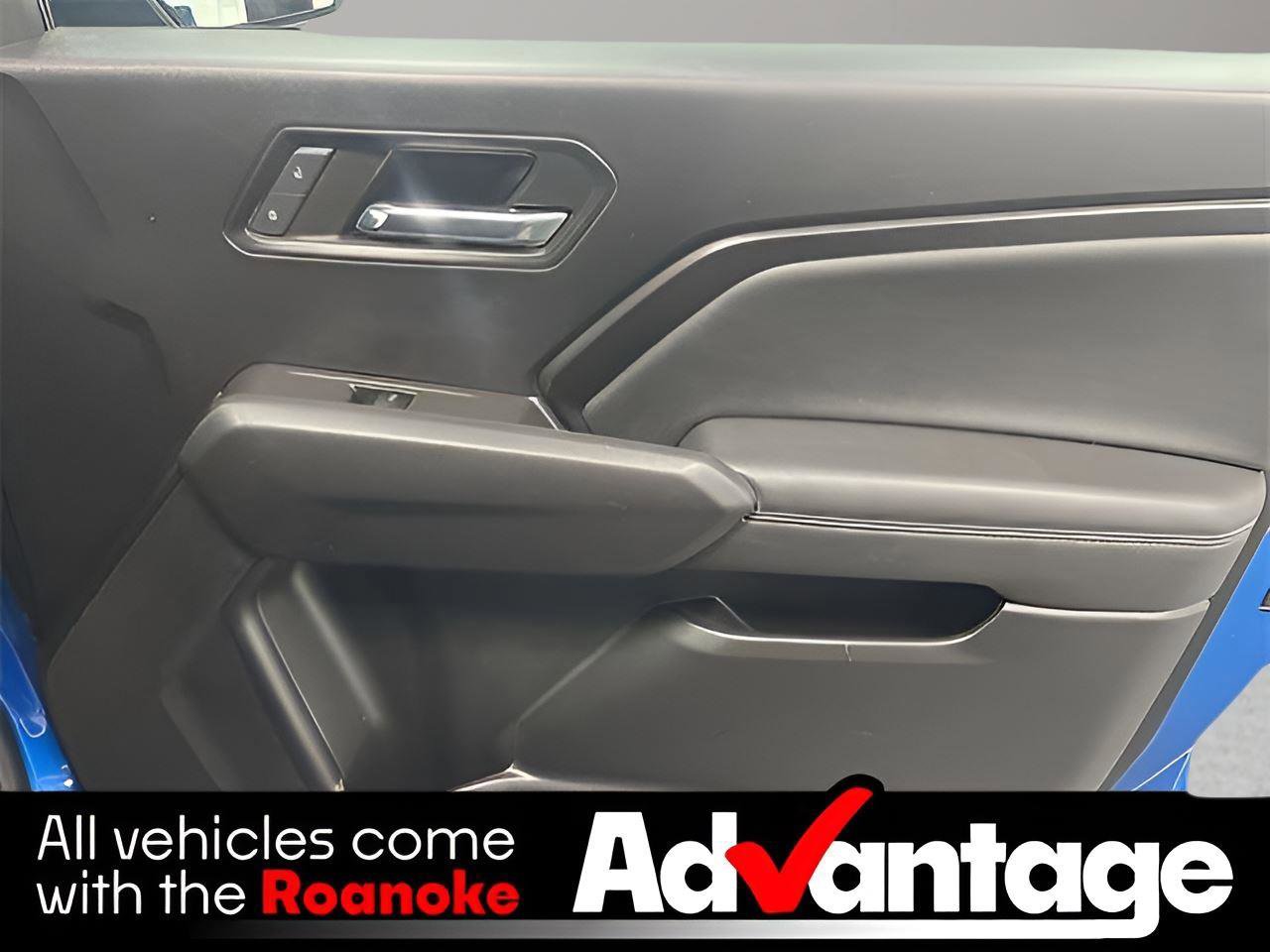 Used 2023 Chevrolet Colorado LT w/ LT Convenience Package II image 22