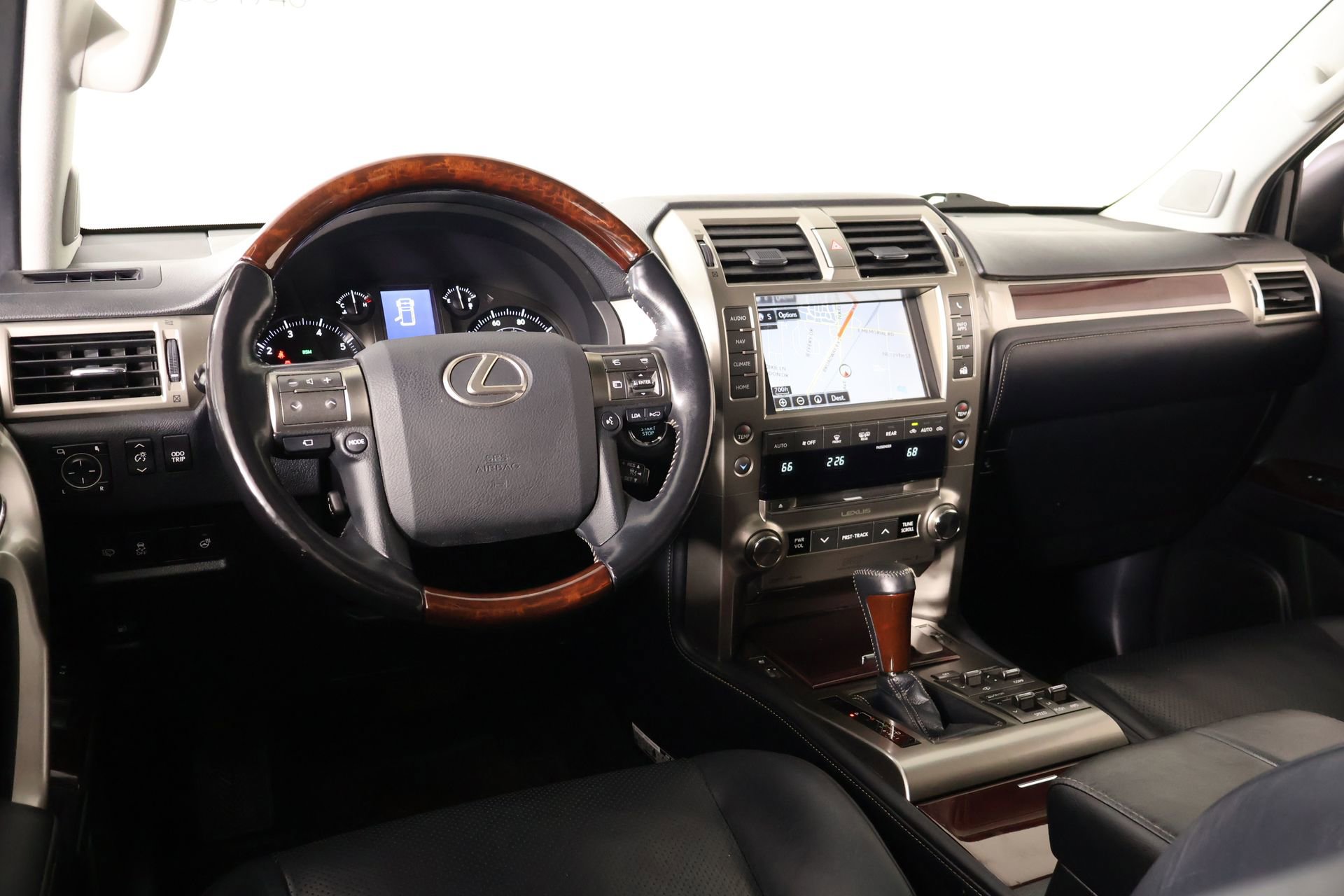 Used 2015 Lexus GX 460 Luxury AWD/4WD image 2