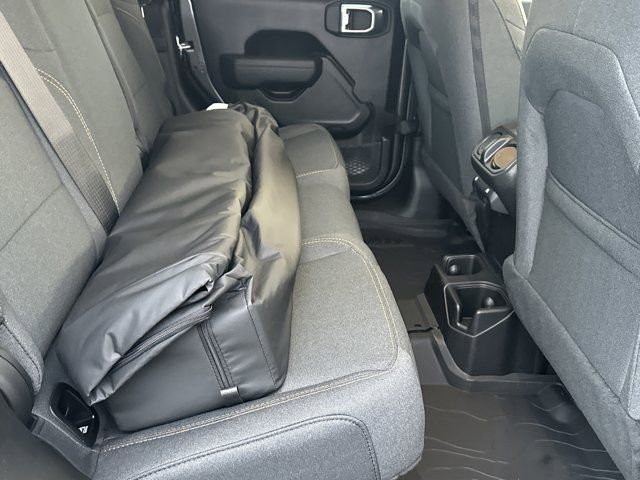 New 2026 Jeep Gladiator Sport image 17