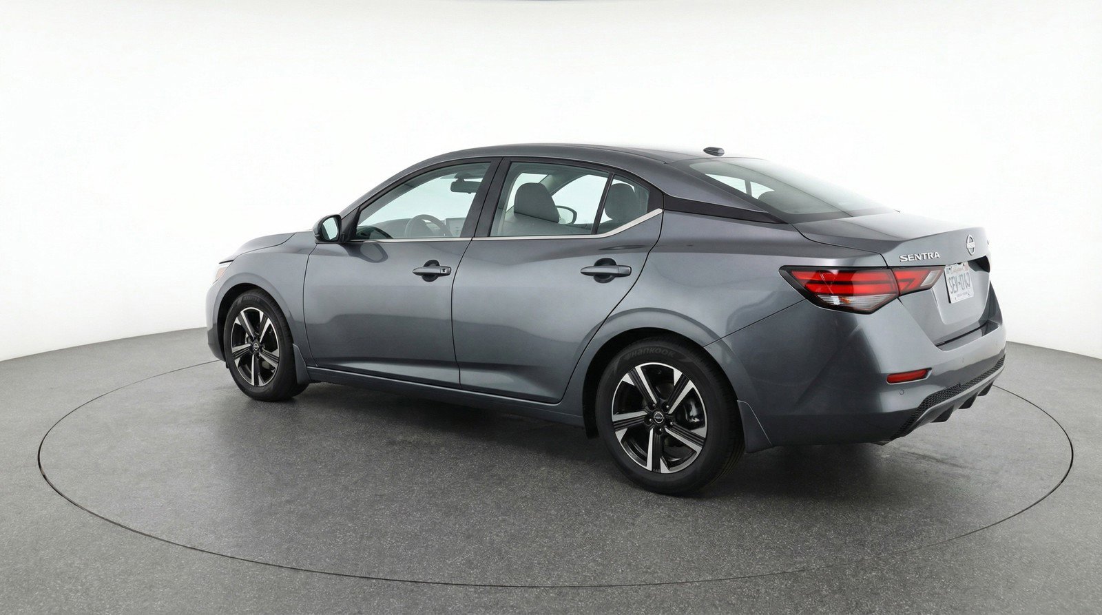 Used 2025 Nissan Sentra SV image 6