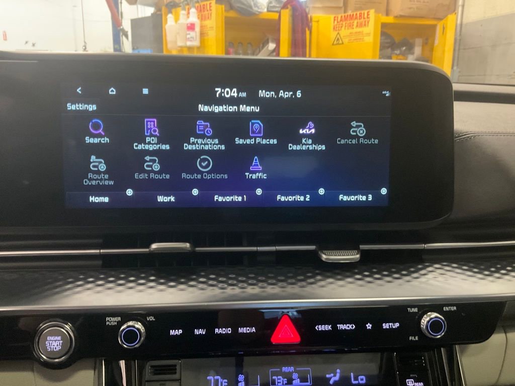 Used 2023 Kia Carnival SX Prestige image 24