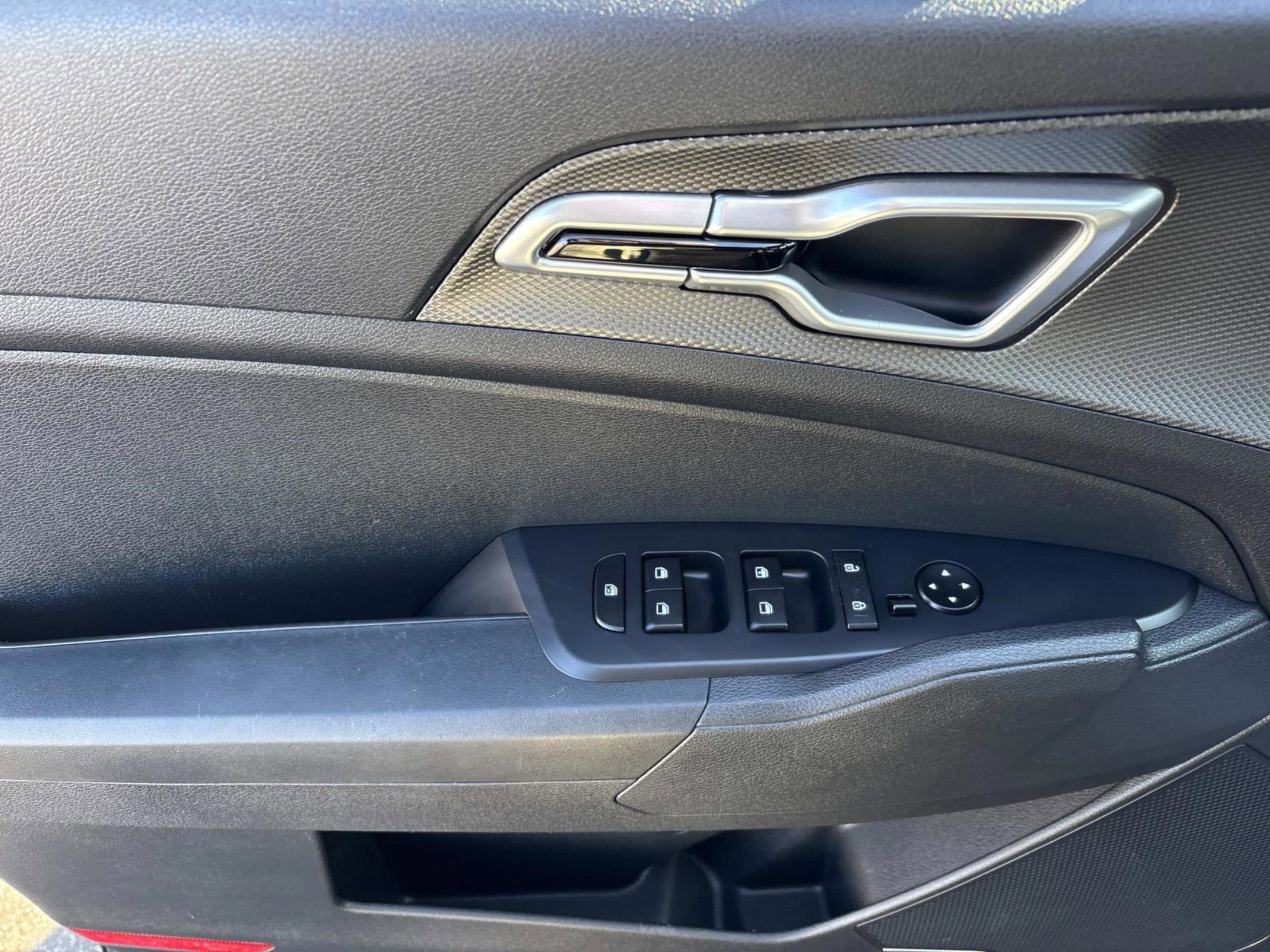 Used 2024 Kia Sportage LX image 23